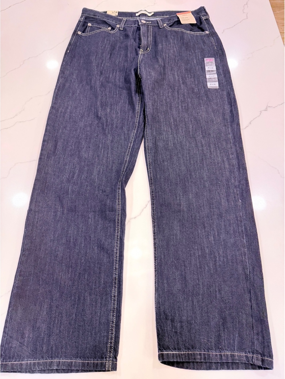 NEW $69 Woman’s Levis Dark Wash Jeans Low Pro Straight Fit Size 31x30
